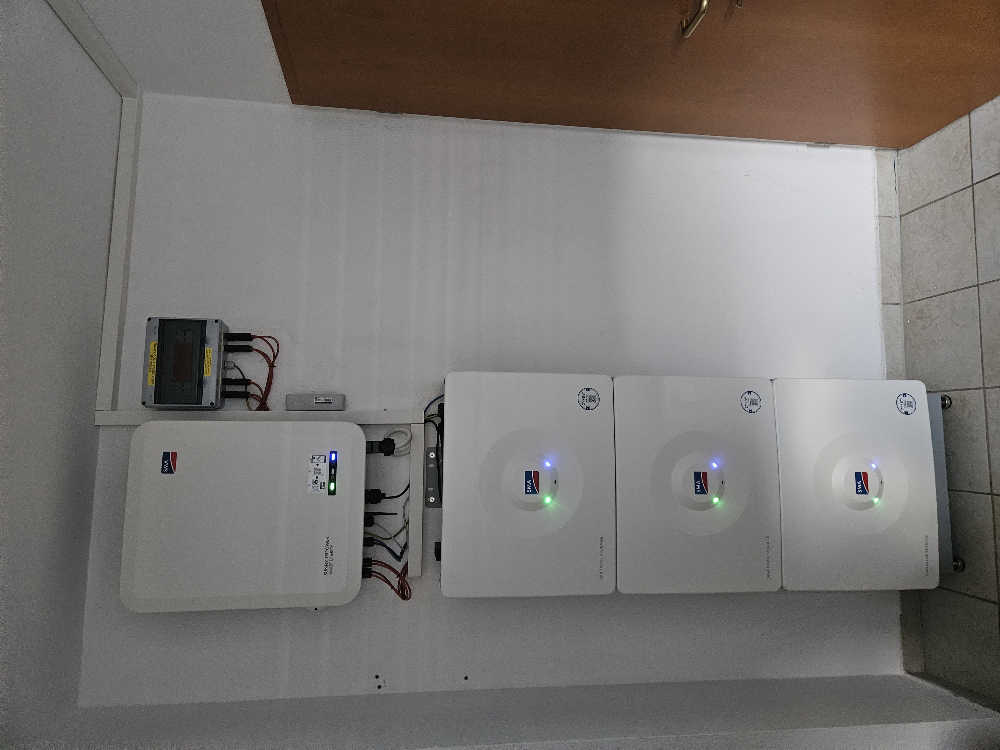 Photovoltaik-Dachanlage mit Batteriespeicher