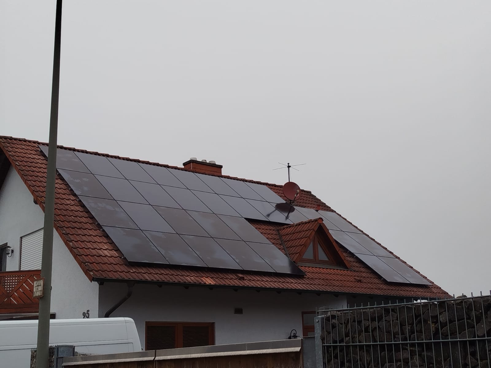 Montage einer Photovoltaikanlage – Speyer
