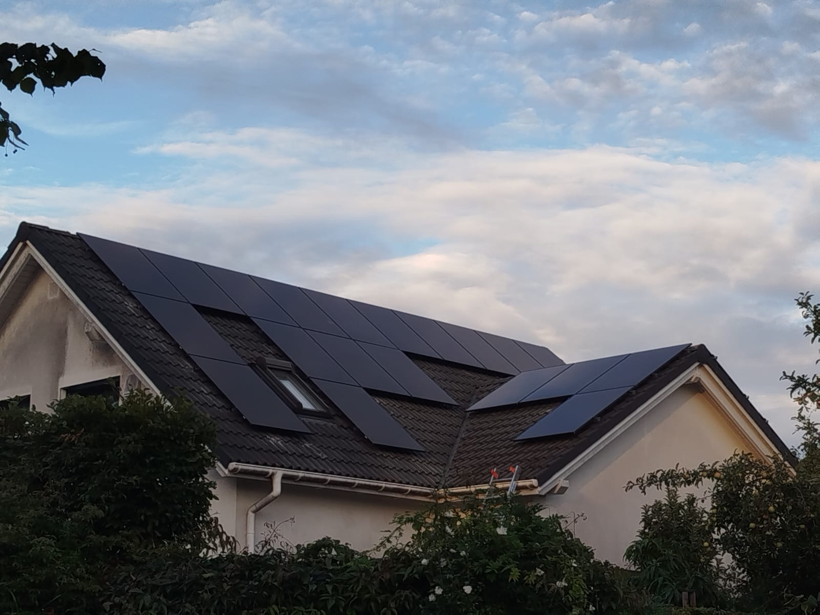 Montage einer Photovoltaikanlage – Mannheim